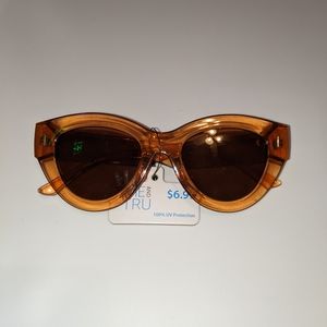 Nwt time and tru amber cat eye fashion sunglasses
